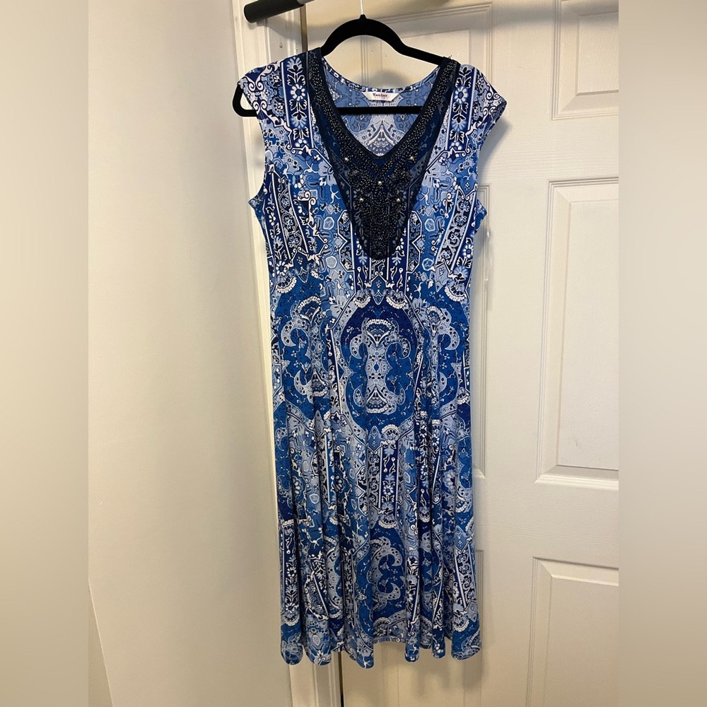 TanJay Navy and White Midi Dress
